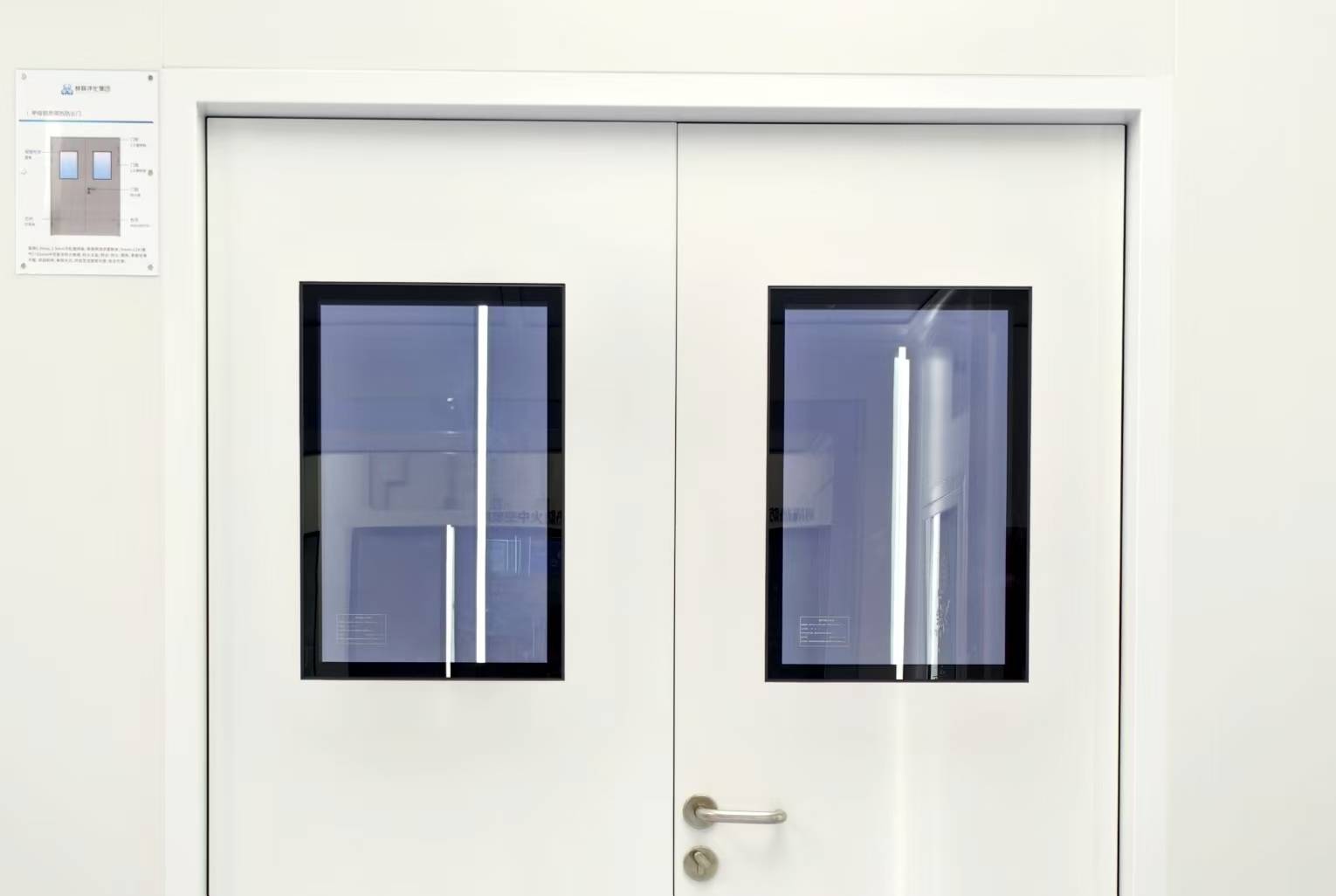 甲級(jí)凈化隔熱防火門(mén)與民用防火門(mén)的區(qū)別:防火門(mén)