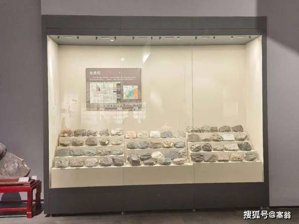 博物館展柜廠家智守文物<strong></p>
<p>電動門
</strong>，解密電動門！:電動門
